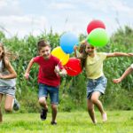20 DIY Summer Games To Entertain Kids This Weekend