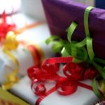 Cadeaux de Noël pour les étudiants: 14 Favoris que votre adolescent adorera (2019)