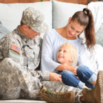 Keluarga Militer: Peluang Khusus untuk Mendapatkan Kartu Hadiah untuk Survei!