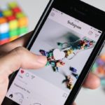 H ブランドが Instagram ストーリーを上にスワイプする方法を使用する方法
