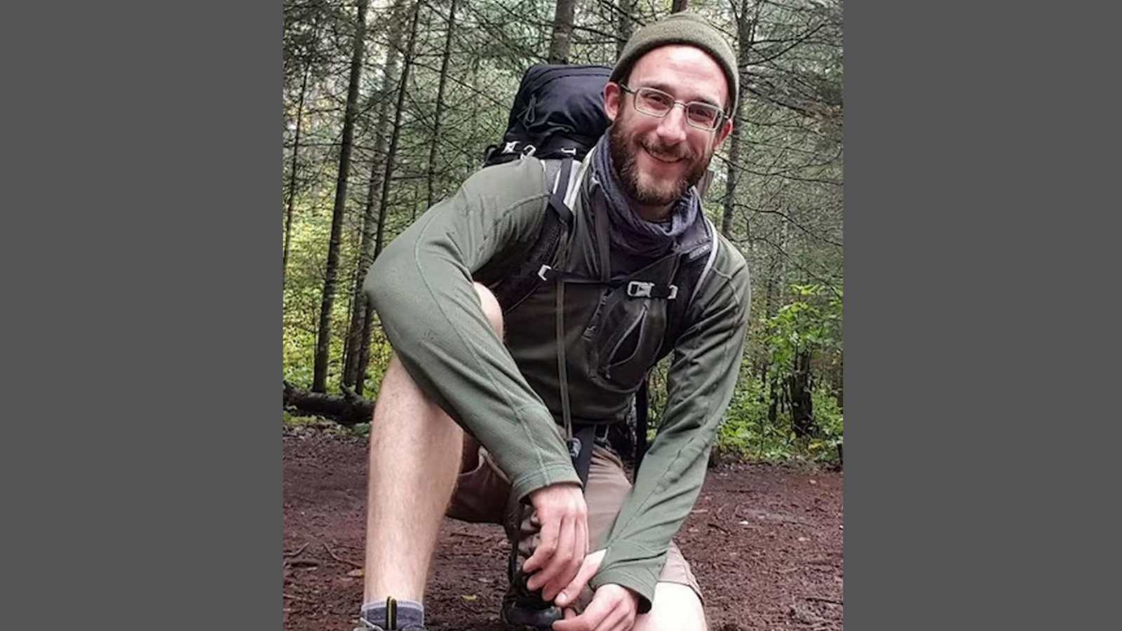 Alex Pretti Shares Emotional Video Tribute Honoring a Fallen Veteran