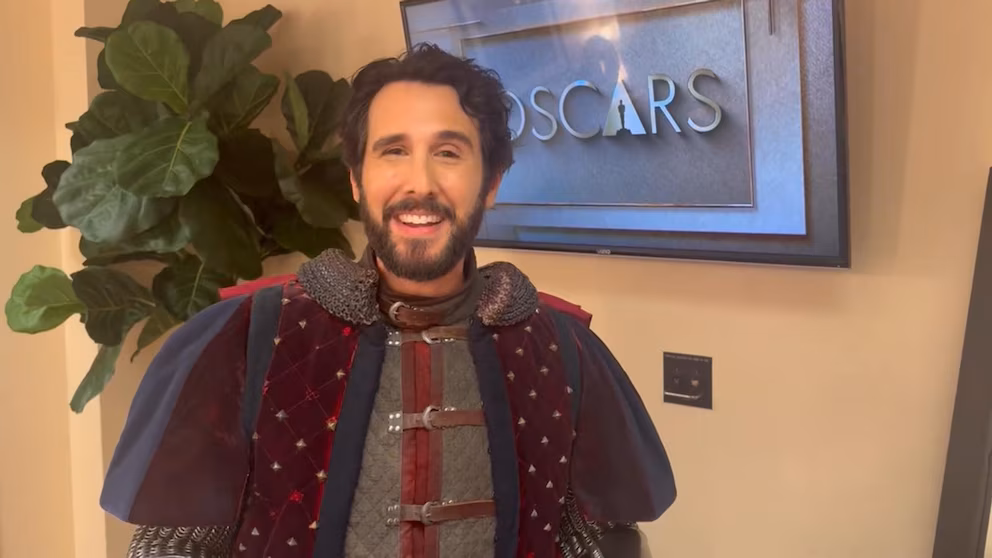 WATCH:  Josh Groban's Oscar second match for a king