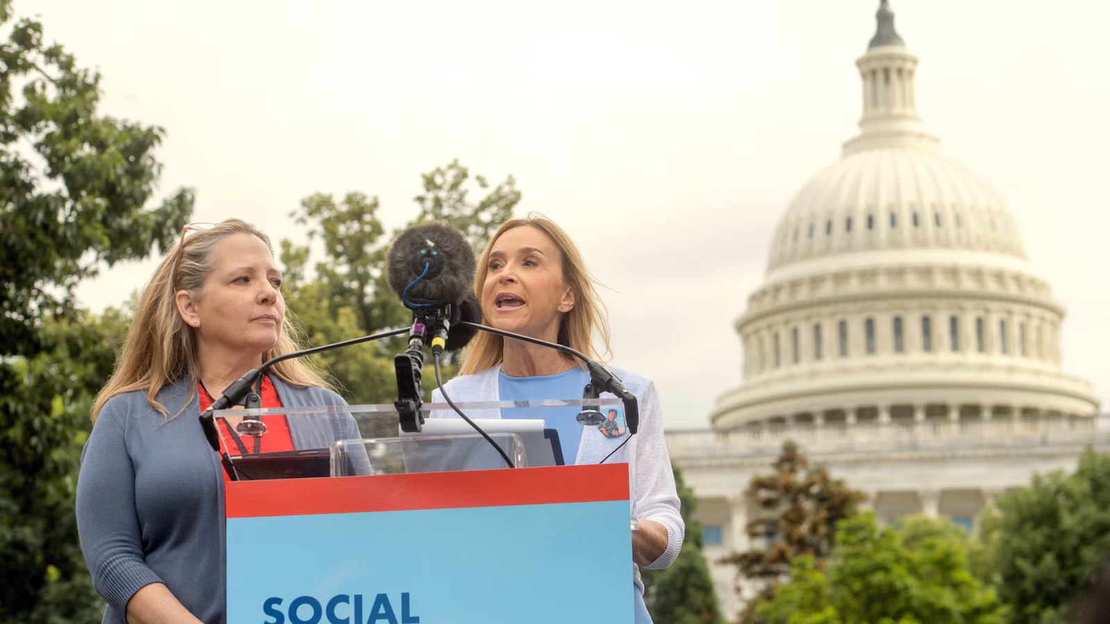 The US lags different international locations in social media restrictions for teenagers, however a reform push is rising
