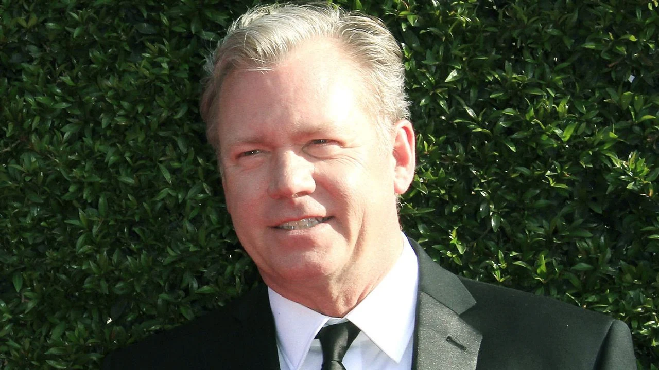 Chris Hansen Says He’ll Determine Whether or not to Sue Over Robert Pattinson’s ‘Primetime’ After He Sees It