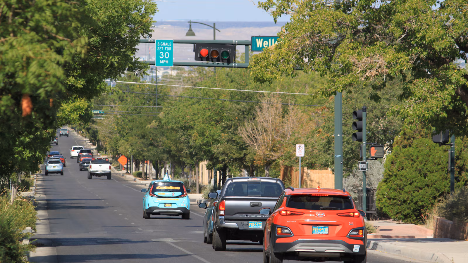 Some US cities have begun rewarding cautious drivers with fewer pink lights