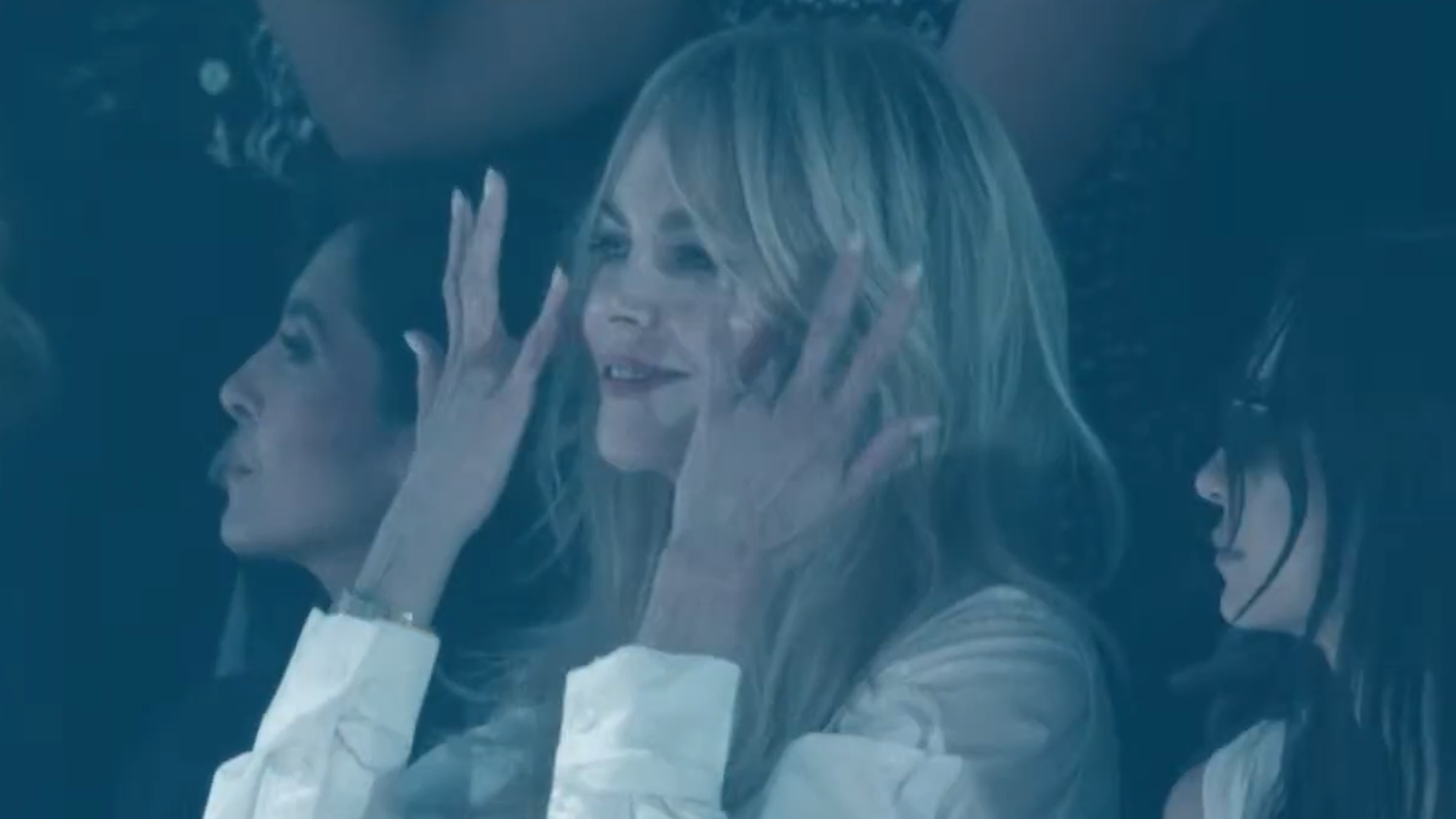 Nicole Kidman Blushes at Raunchy Music About Her at Victoria’s Secret Trend Present