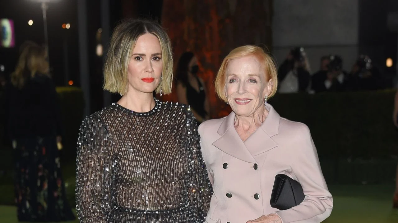 Holland Taylor Says Sarah Paulson Has Been Residing With Her for Almost a Yr—Regardless of Having Her Personal Home