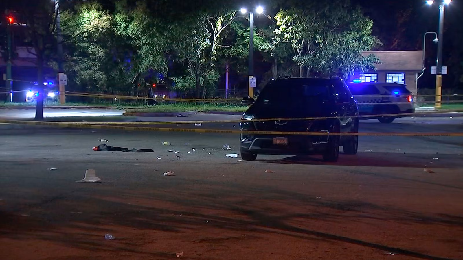 4 injured after taking pictures close to Chicago hospital