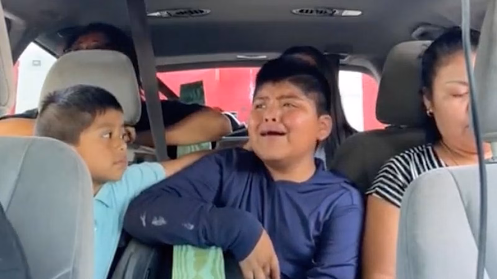 Some older siblings left elevating youthful relations after dad and mom’ deportation, advocates say