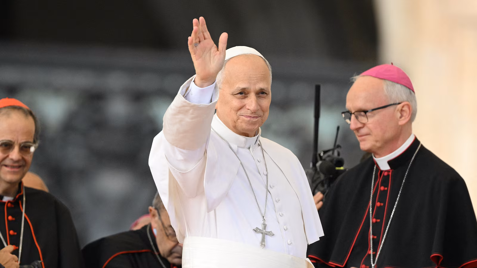 Pope Leo's medical doctors say no additional therapy is critical after lung most cancers surgical procedure